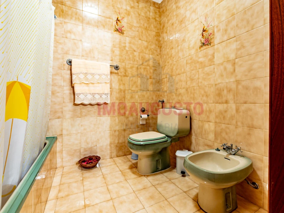 Moradia T6 para Venda em Souto Foto 20