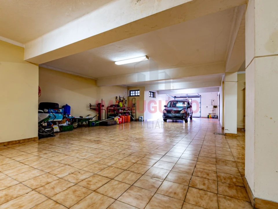 Moradia T6 para Venda em Souto Foto 44