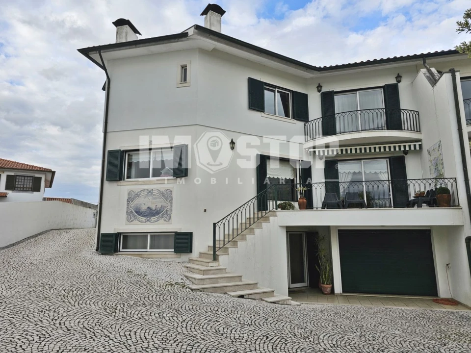 Moradia T4 para Venda em Recardães e Espinhel Foto 42