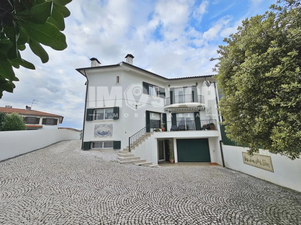 Moradia T4 para Venda em Recardães e Espinhel Foto 38