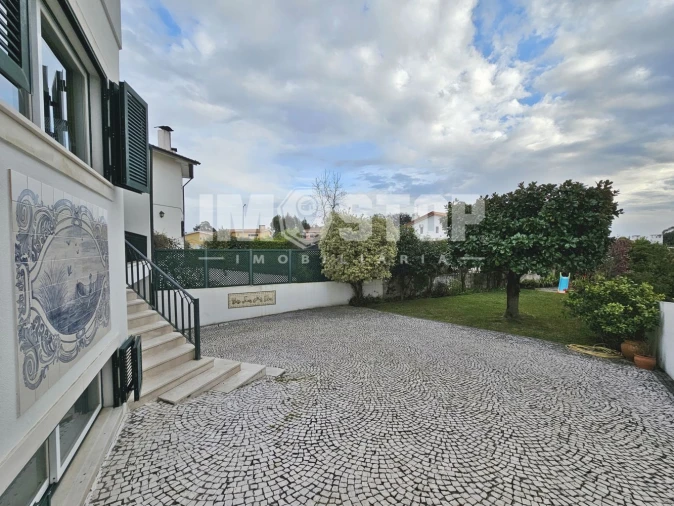 Moradia T4 para Venda em Recardães e Espinhel Foto 46