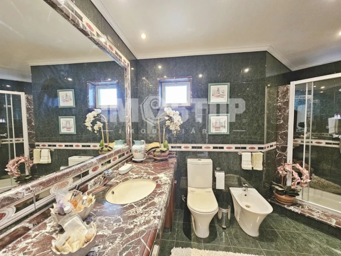 Moradia T4 para Venda em Recardães e Espinhel Foto 16