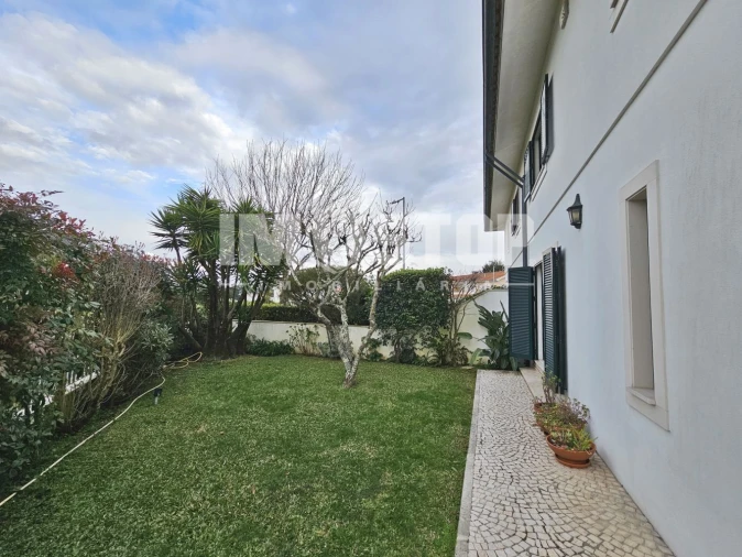 Moradia T4 para Venda em Recardães e Espinhel Foto 43