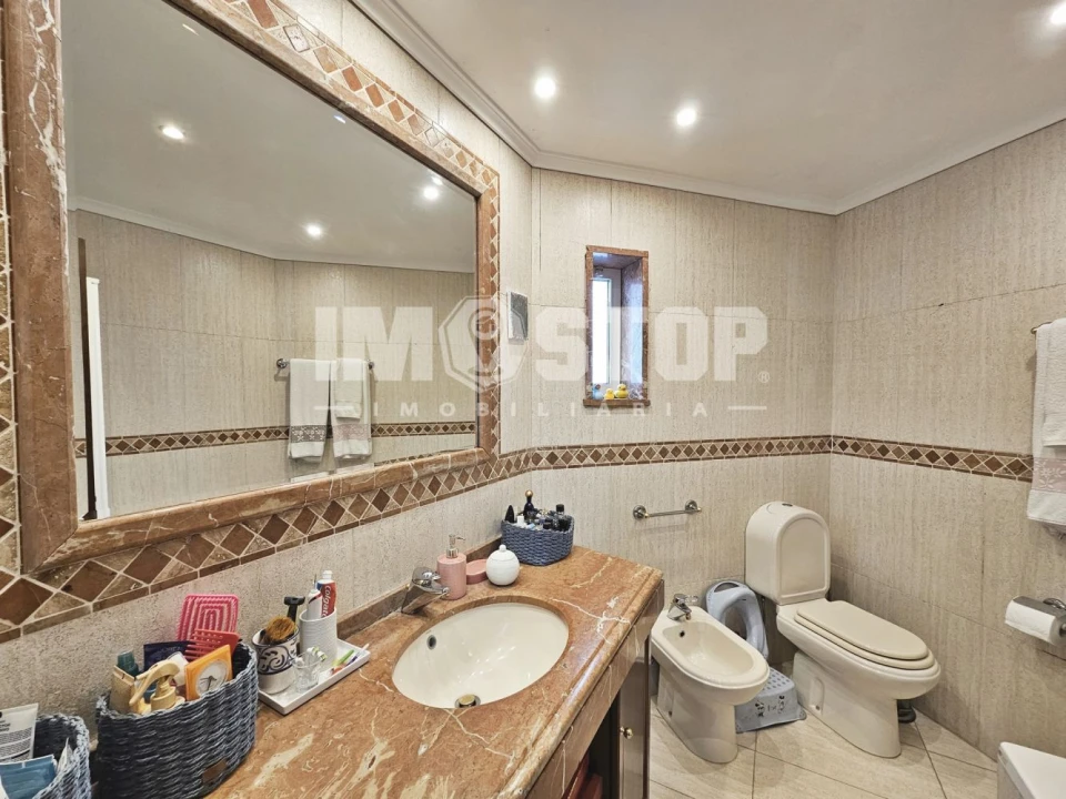 Moradia T4 para Venda em Recardães e Espinhel Foto 25