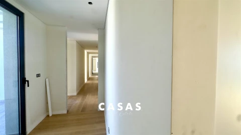 Apartamento T4 para Venda em São Martinho