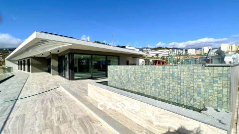 Apartamento T4 para Venda em São Martinho