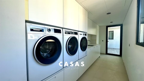 Apartamento T4 para Venda em São Martinho