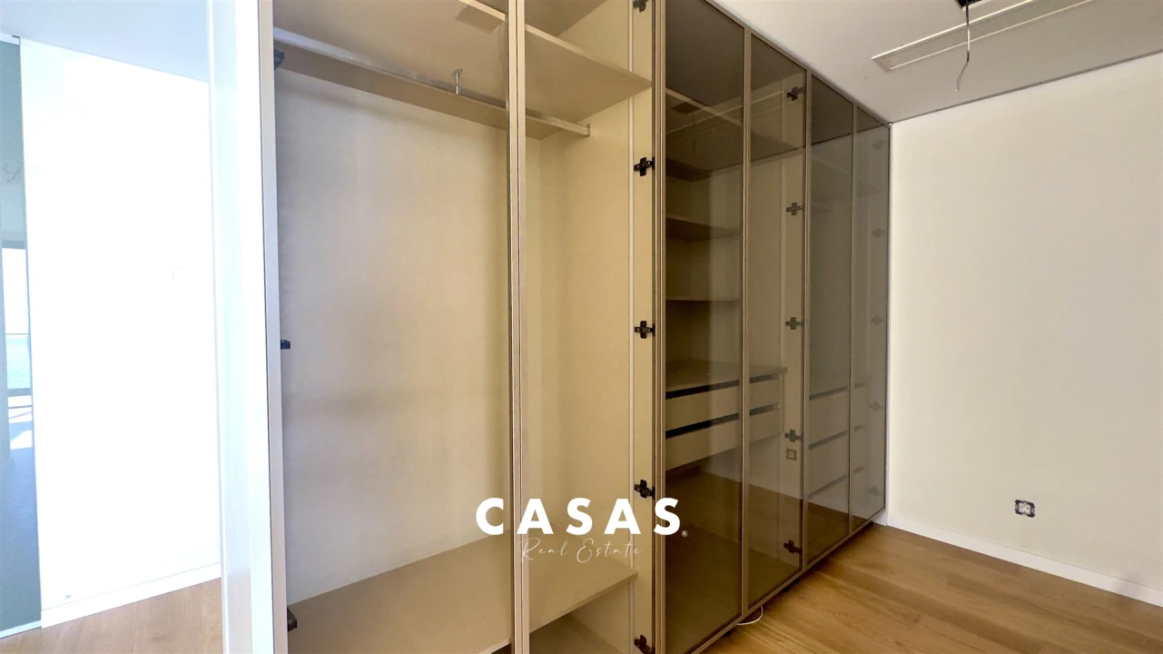 Apartamento T4 para Venda em São Martinho Foto 24