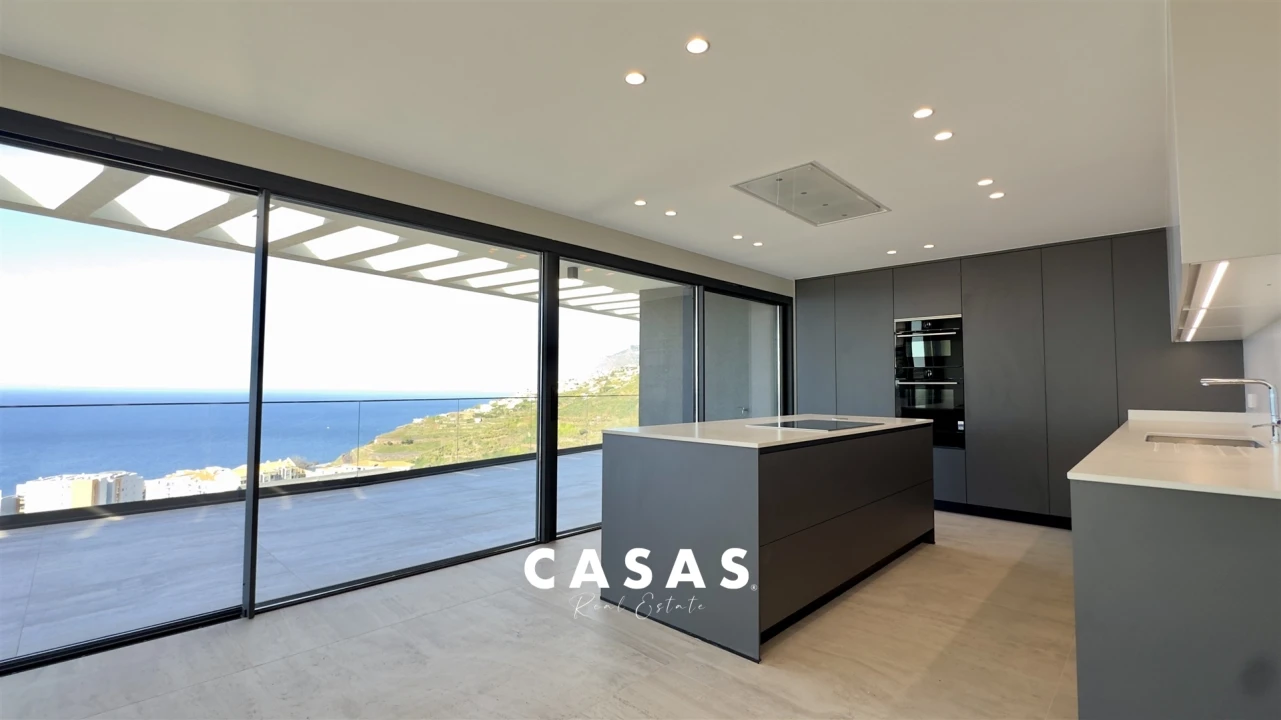 Apartamento T4 para Venda em São Martinho Foto 11