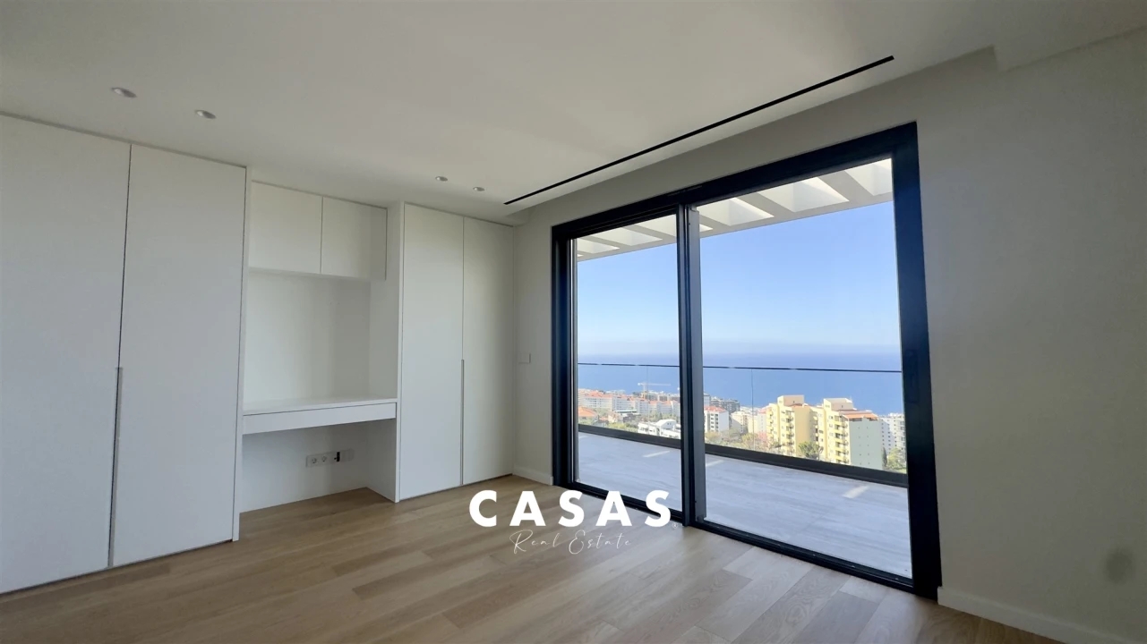 Apartamento T4 para Venda em São Martinho Foto 19