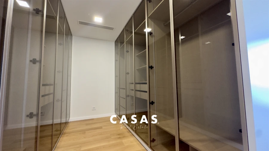 Apartamento T4 para Venda em São Martinho Foto 23