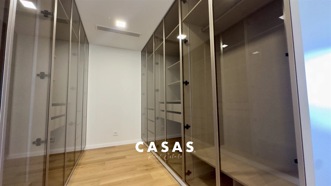 Apartamento T4 para Venda em São Martinho Foto 23