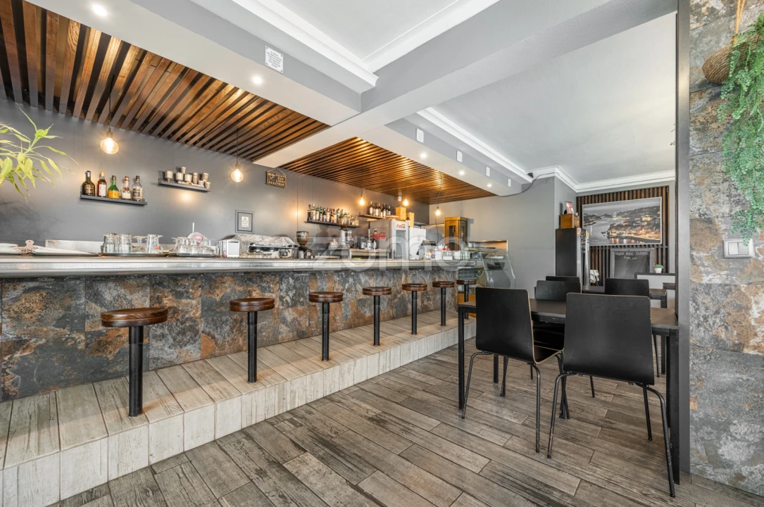 Negócio para Venda em São Felix da Marinha Foto 1