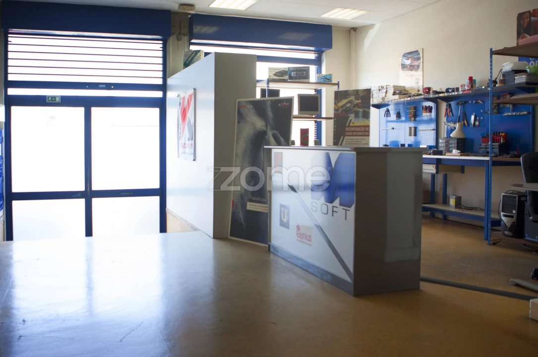 Negócio para Venda em Mafamude e Vilar do Paraíso Foto 4