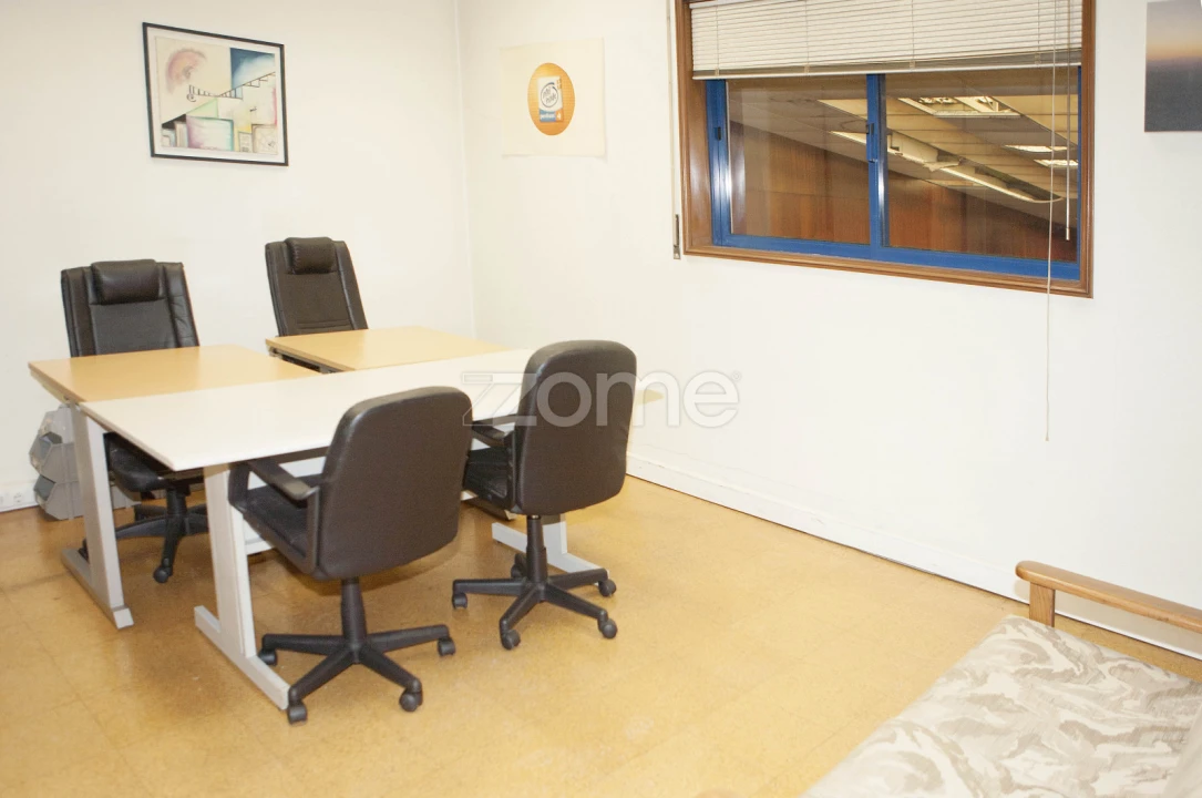 Negócio para Venda em Mafamude e Vilar do Paraíso Foto 10