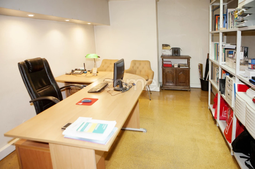 Negócio para Venda em Mafamude e Vilar do Paraíso Foto 15