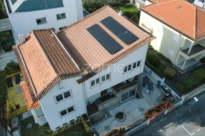 Moradia T5 para Venda em Aldoar, Foz do Douro e Nevogilde