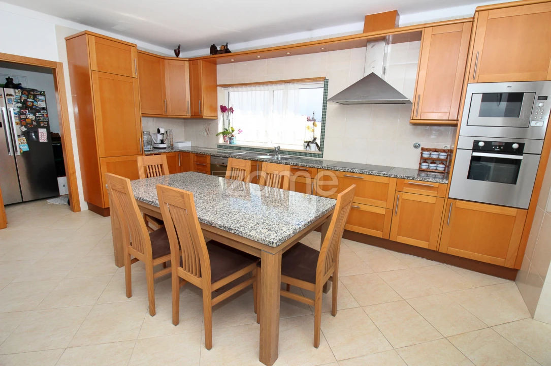 Moradia T4 para Venda em Portimão Foto 13