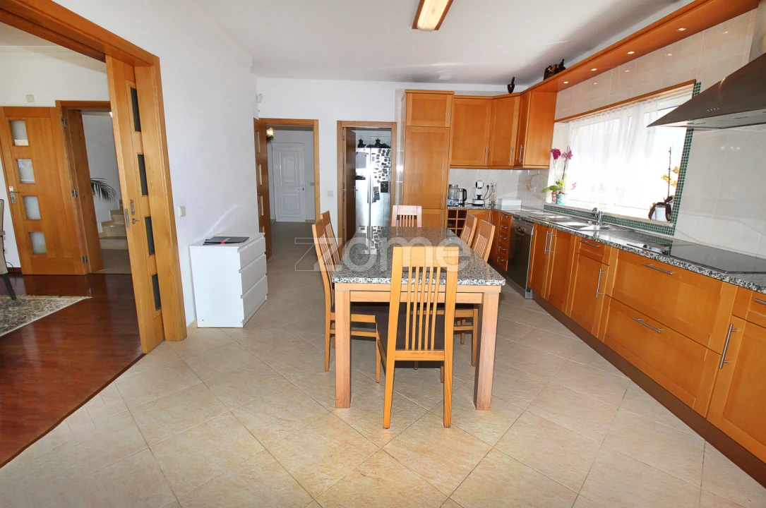 Moradia T4 para Venda em Portimão Foto 15