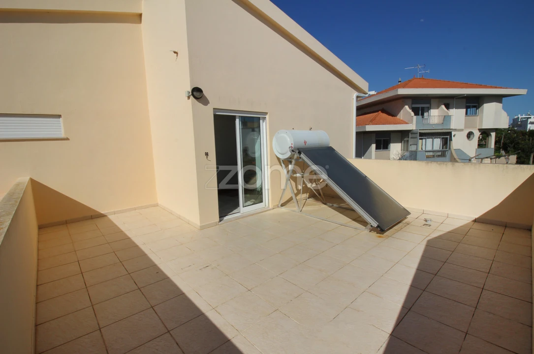 Moradia T4 para Venda em Portimão Foto 40