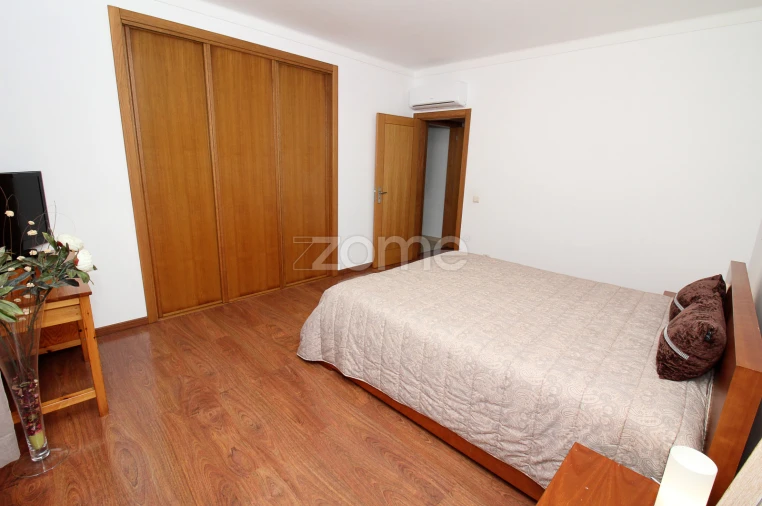 Moradia T4 para Venda em Portimão Foto 23