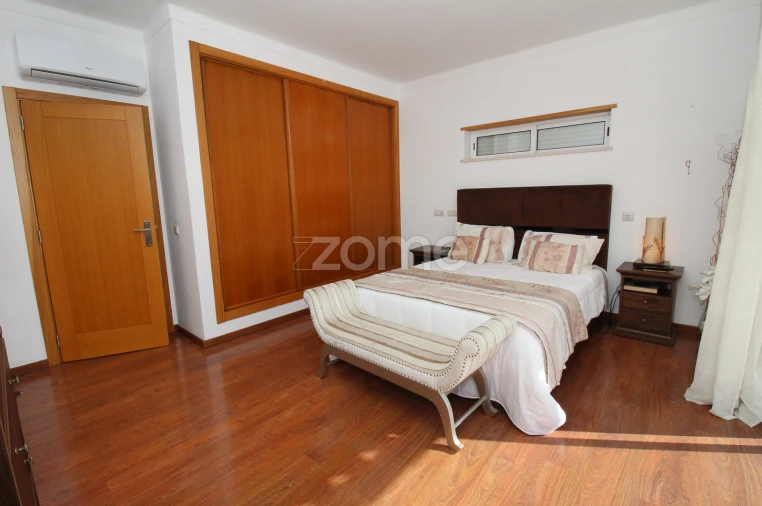 Moradia T4 para Venda em Portimão Foto 32