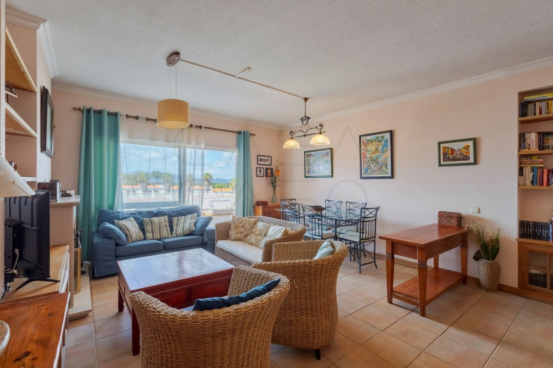 Apartamento T4 para Venda em Carvalhal Foto 9