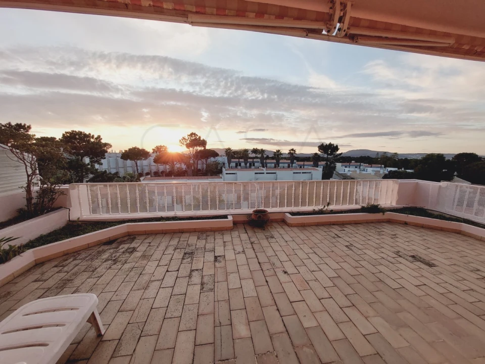 Apartamento T4 para Venda em Carvalhal Foto 2