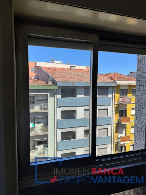 Apartamento T1 para Venda em Paranhos