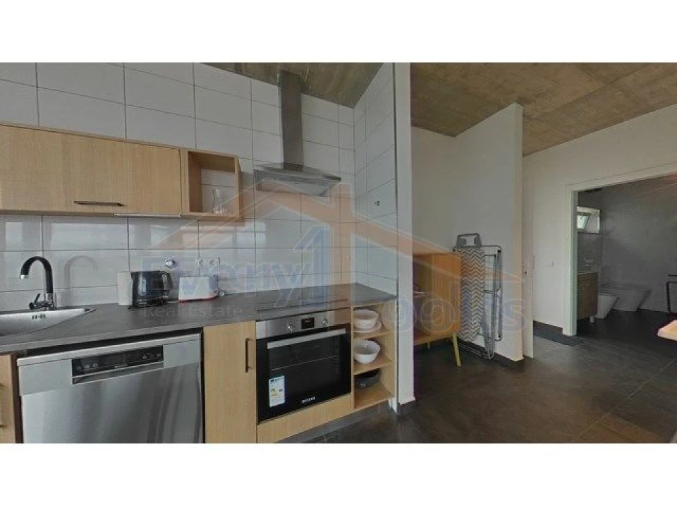 Moradia T4 para Venda em Amoreira Foto 3