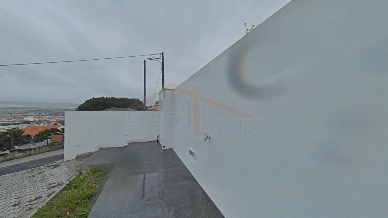 Moradia T4 para Venda em Amoreira Foto 7