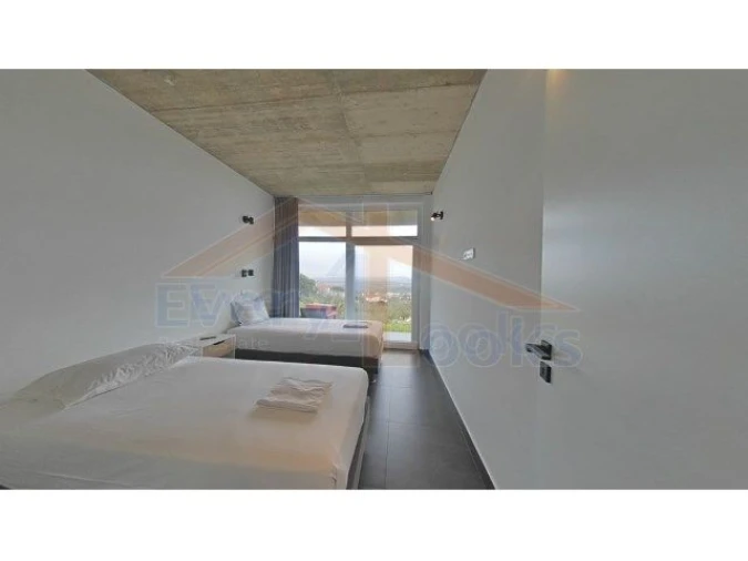 Moradia T4 para Venda em Amoreira Foto 23