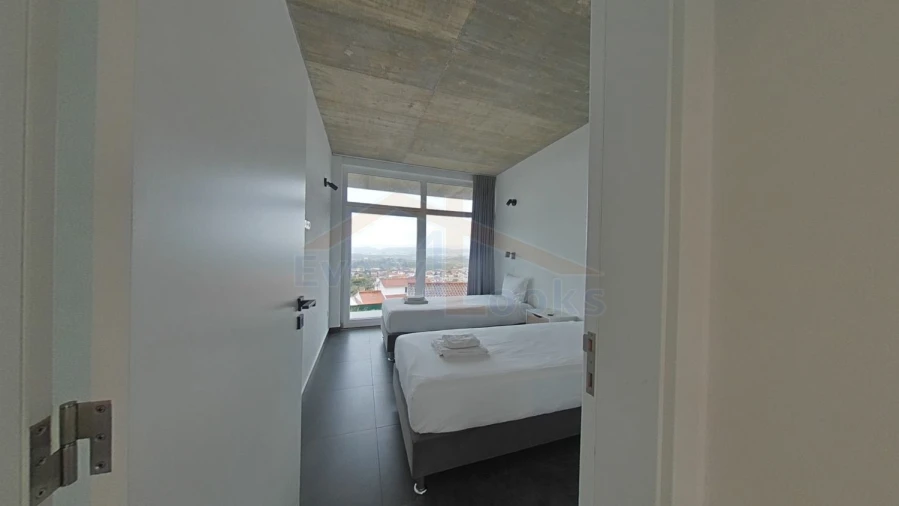 Moradia T4 para Venda em Amoreira Foto 15