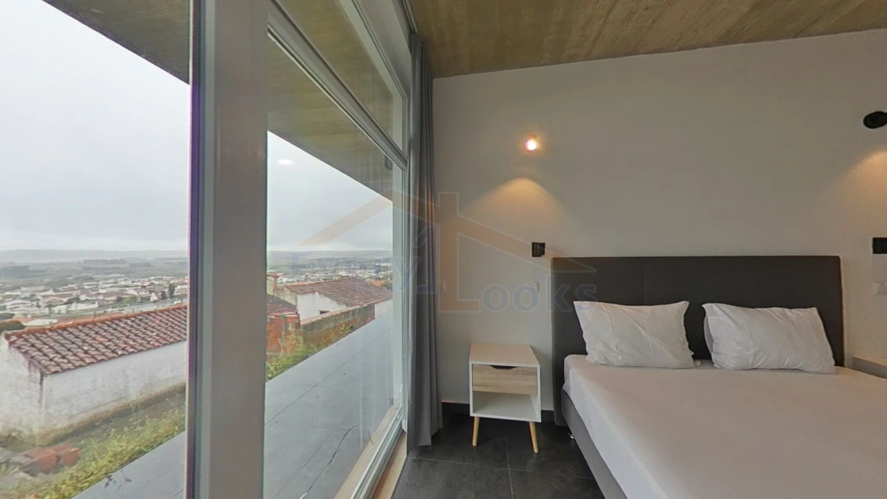 Moradia T4 para Venda em Amoreira Foto 23