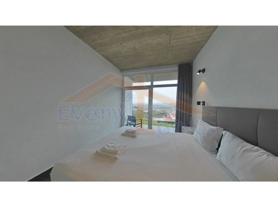 Moradia T4 para Venda em Amoreira Foto 17