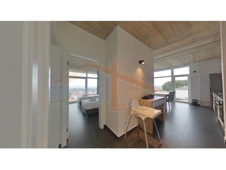 Moradia T4 para Venda em Amoreira Foto 12