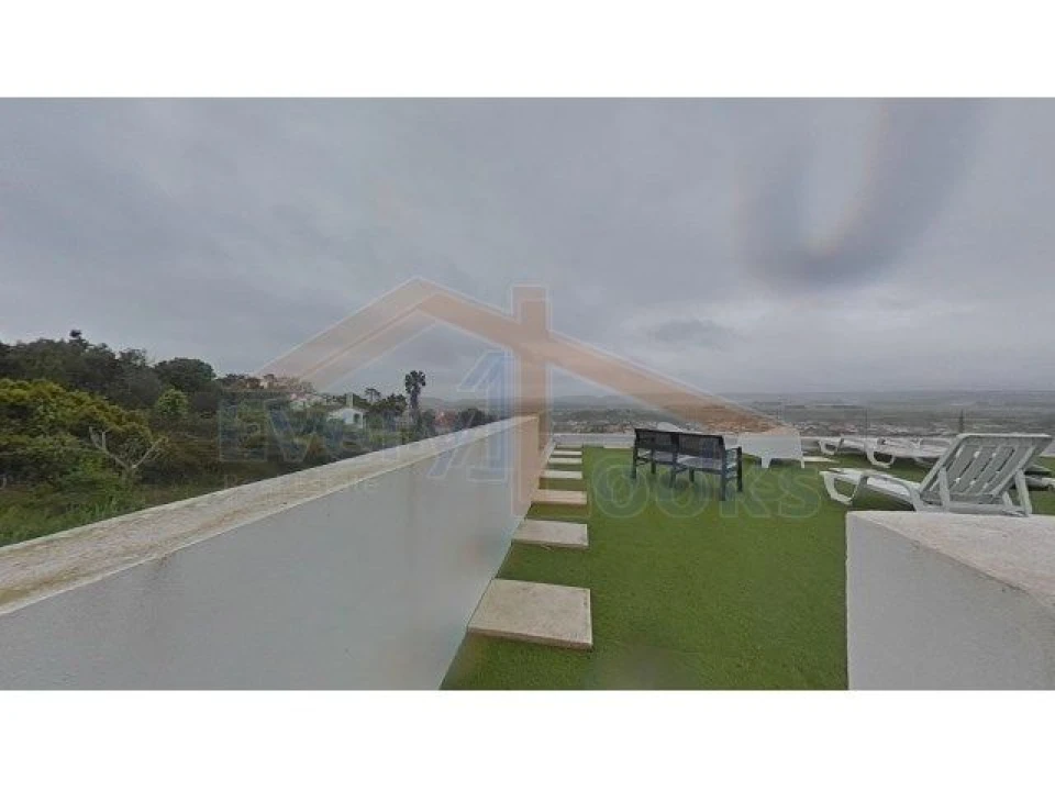 Moradia T4 para Venda em Amoreira Foto 36