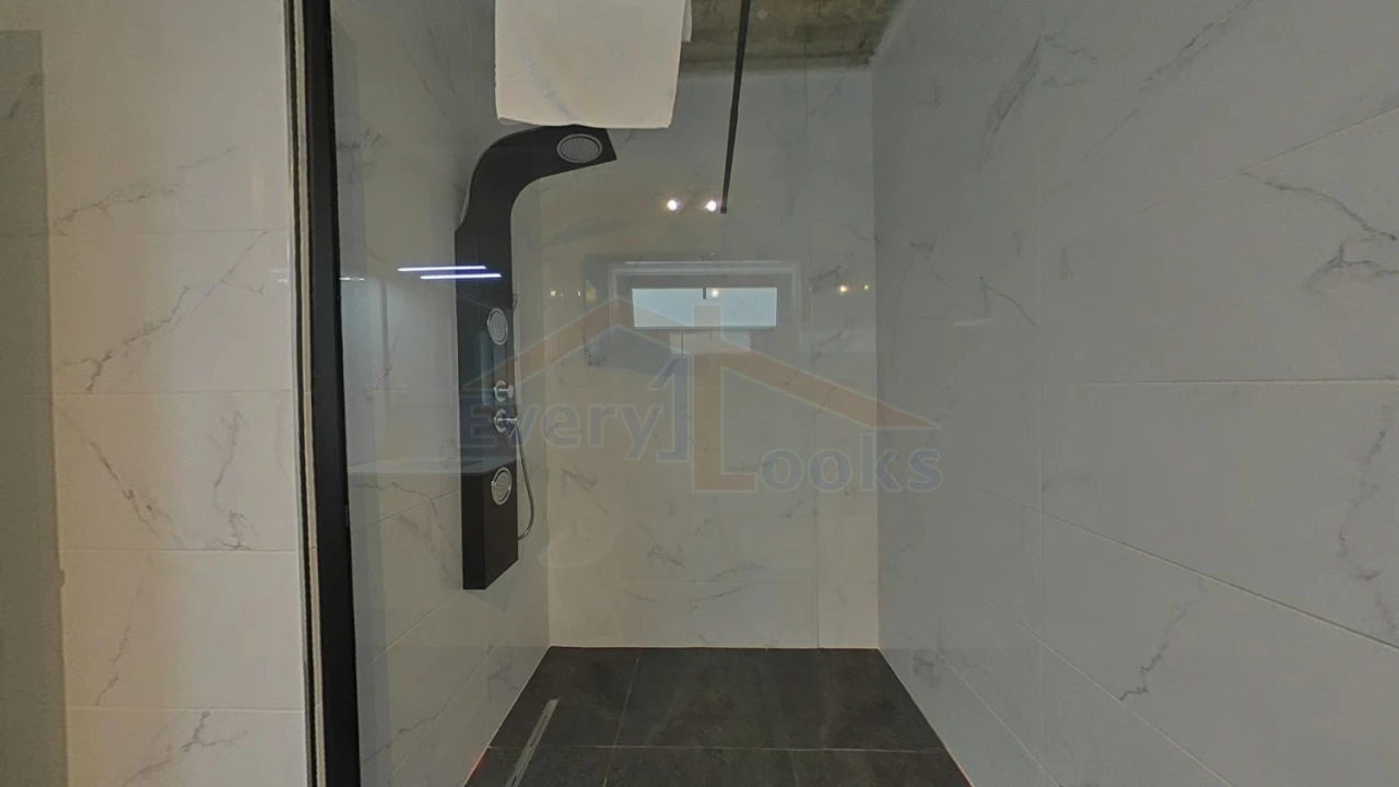 Moradia T4 para Venda em Amoreira Foto 39