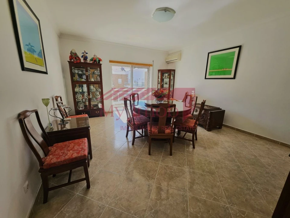 Apartamento T2 para Venda em Vila Real de Santo Antonio Foto 7