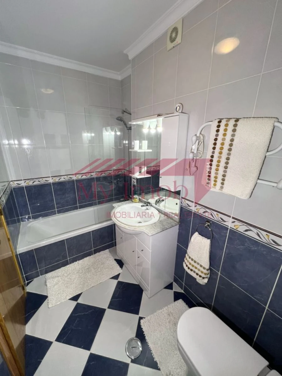 Apartamento T2 para Venda em Vila Real de Santo Antonio Foto 17