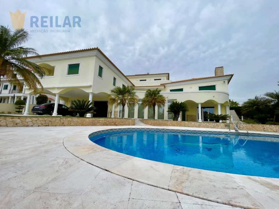 Moradia T4 para Venda em Póvoa de Santa Iria e Forte da Casa Foto 1