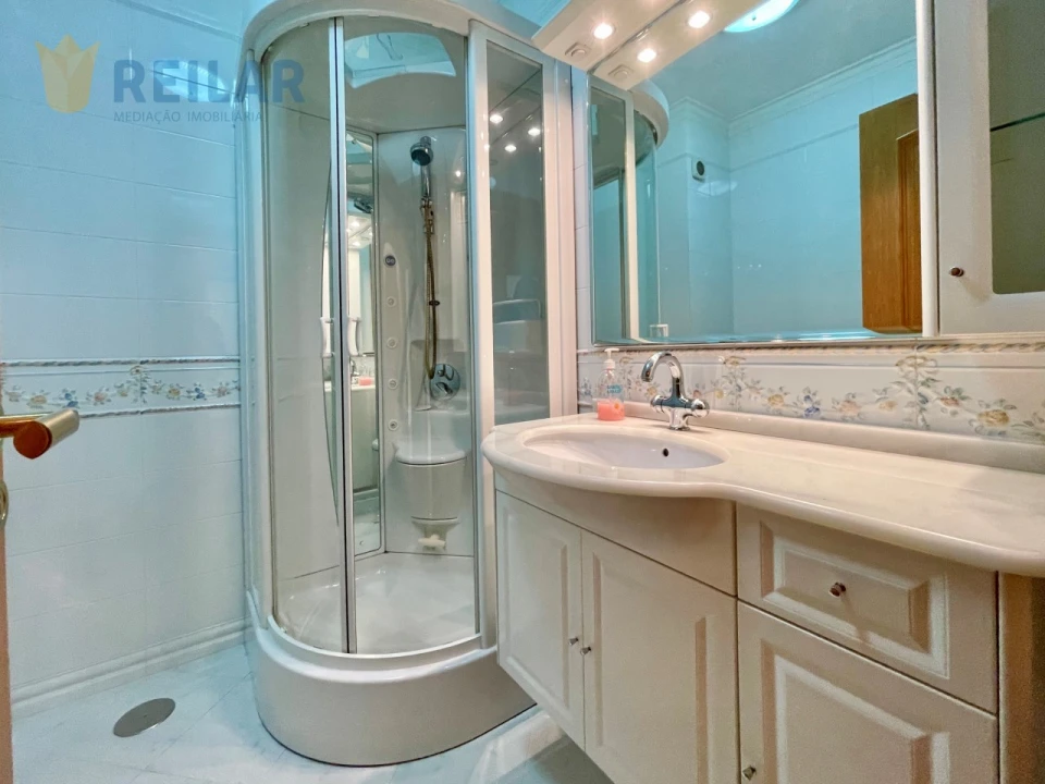 Moradia T4 para Venda em Póvoa de Santa Iria e Forte da Casa Foto 41