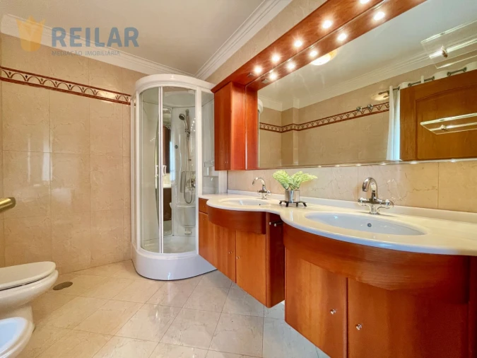 Moradia T4 para Venda em Póvoa de Santa Iria e Forte da Casa Foto 49