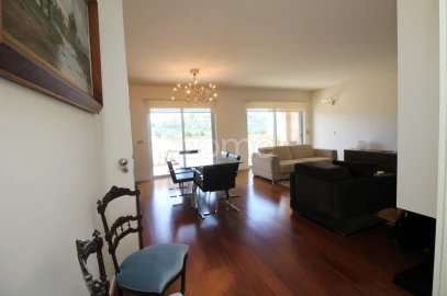 Apartamento T3 para Arrendamento em Nogueira, Fraião e Lamaçães