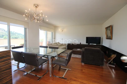 Apartamento T3 para Arrendamento em Nogueira, Fraião e Lamaçães