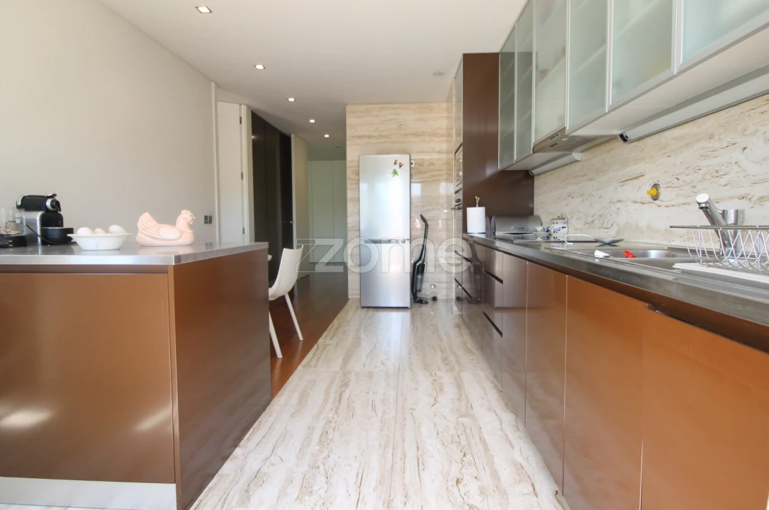 Apartamento T3 para Arrendamento em Nogueira, Fraião e Lamaçães Foto 30