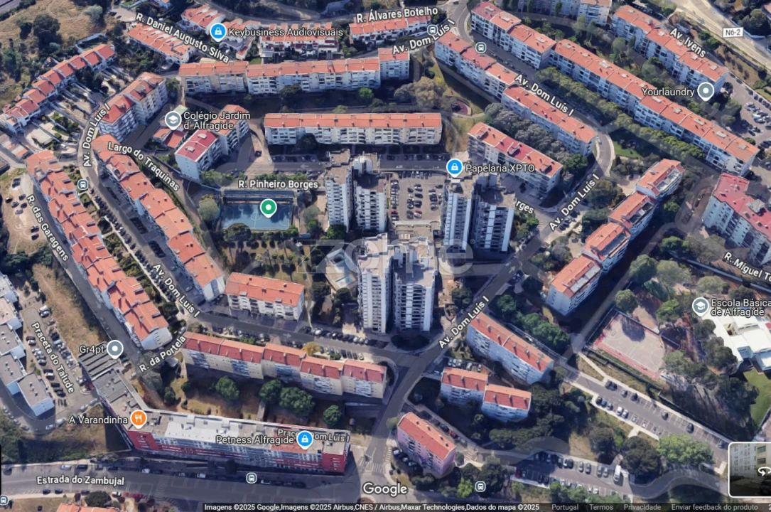 Apartamento T4 para Venda em Alfragide Foto 45