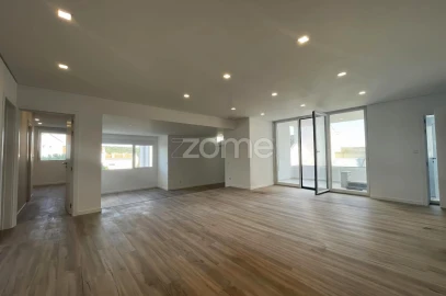 Apartamento T4 para Venda em Alfragide