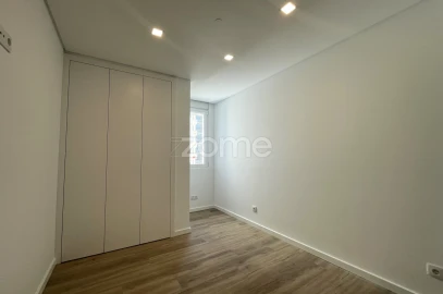 Apartamento T4 para Venda em Alfragide