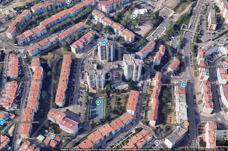 Apartamento T4 para Venda em Alfragide Foto 44